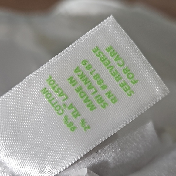 Lilly Pulitzer Resort Fit White Shorts Size 6 - Picture 4 of 6